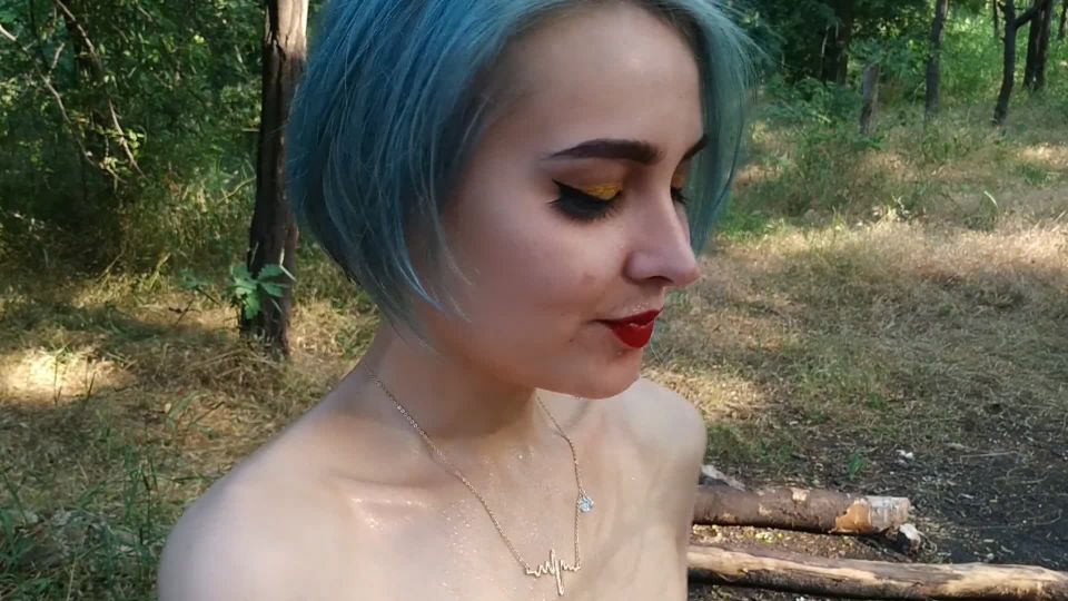 ¡Juega con una botella de champán Puño!