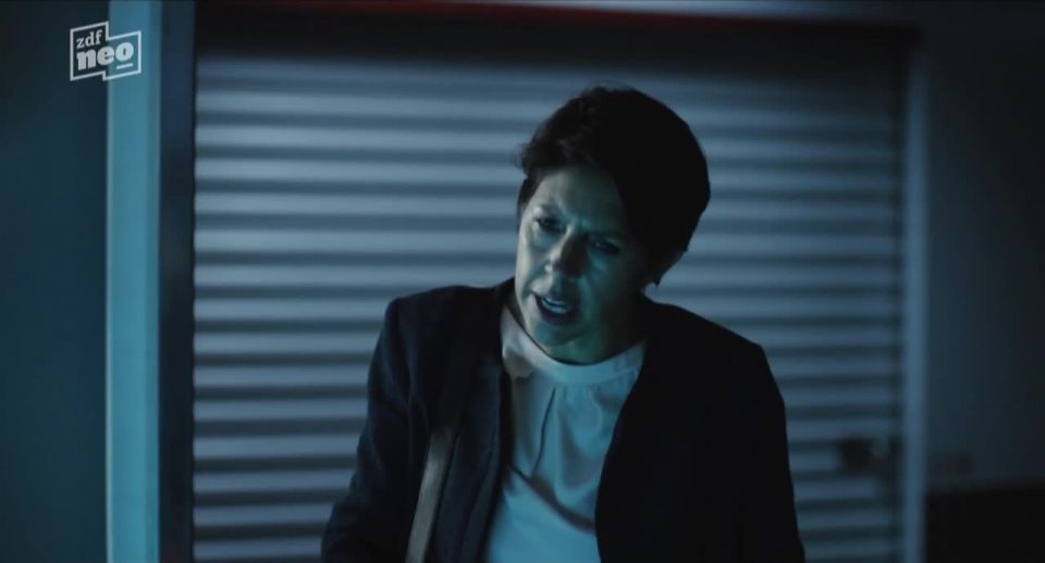 Ruth Becquart, Naomi Velissariou - Chaussee d'Amour s01e02 (2016) HD 720p!!!