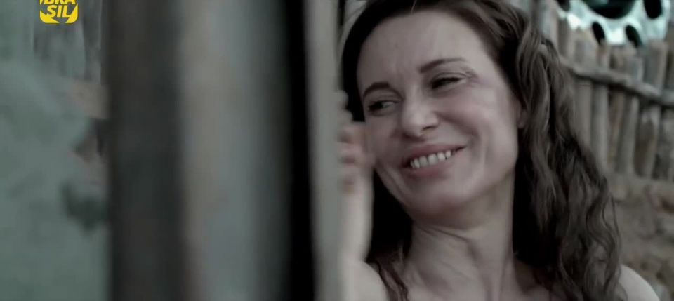 Nathalia Dill, Paula Burlamaqui - Por Tras do Ceu (2016) HD 720p - (Celebrity porn)