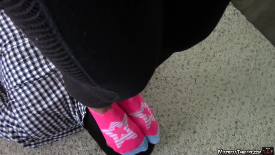 video gratis en línea 43 Señora Tangent - Closet Dweller, fetiche de pies sitio web en los pies porno