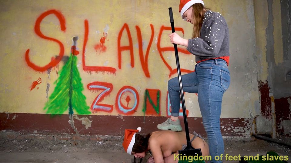 El limpiador de zapatos sucio - Garganta de pies