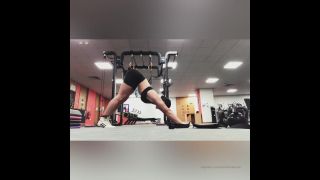 online xxx video 15 cleosummersxxxx 04022021002493 amor un buen tramo en el gimnasio, fetiche de becerro en fetiche porno