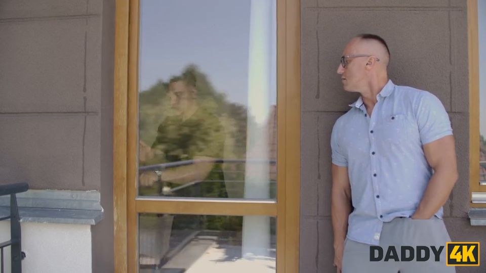 Ridge Crix - DADDY4K. Skinny girl was so nice so she showed her boyfriend's Daddy what the real deepthroat is