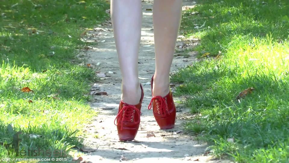 Guantes de ópera roja, fetiche de pedos masculinos en fetiche porno