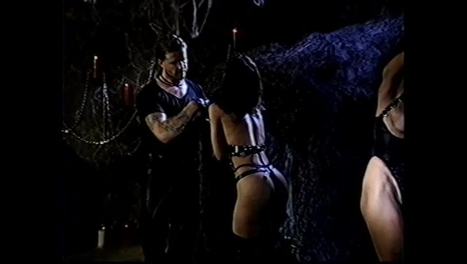 online clip para adultos 28 olivia austin femdom fetiche porno  Drácula de Bizarre 2 [1.15 GB]  todo el sexo