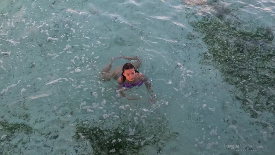 [Hegre] Ani Maldives Vacation [12.24.21] [1080p]