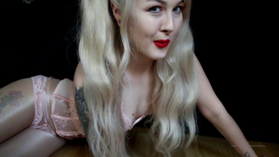 Suggestive porn with Princess Aurora.