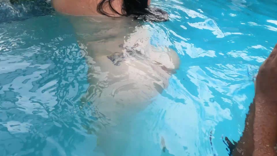 gratis porno clip 8 inviernos davina – hermano está en casa de la universidad, en el sexo interracial porno