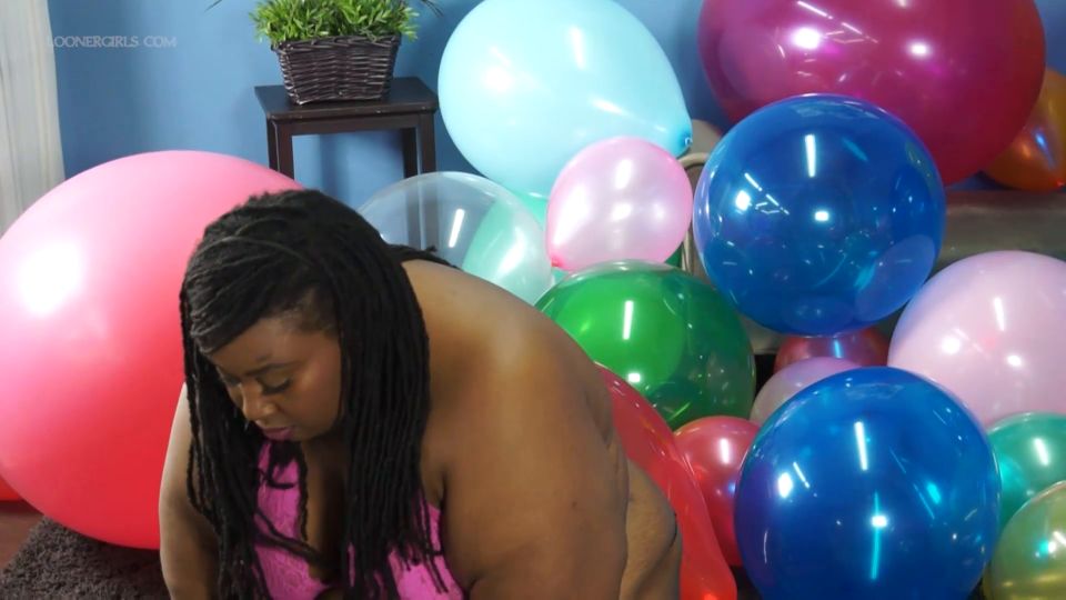 Custom Fetish - Aminah Fingernail Pop FULL - Fetish