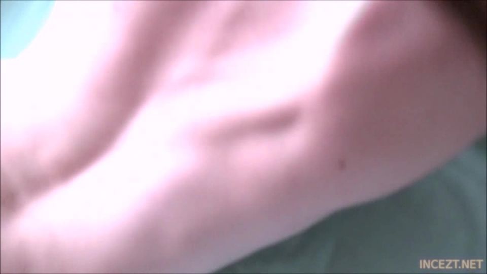 clip 23 Alice Merchesi. El pequeño ángel de papá [HD 732,1 MB], femdom severo en el fetiche porno