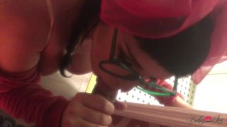 Sucks Off Another Fan shemale 