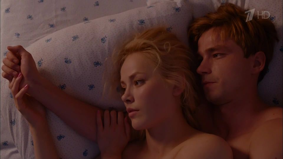 Zoya Berber, Nadezhda Ancipovich - Fartsa s01e01e06 (2015) HD 1080p - (Celebridad porno)