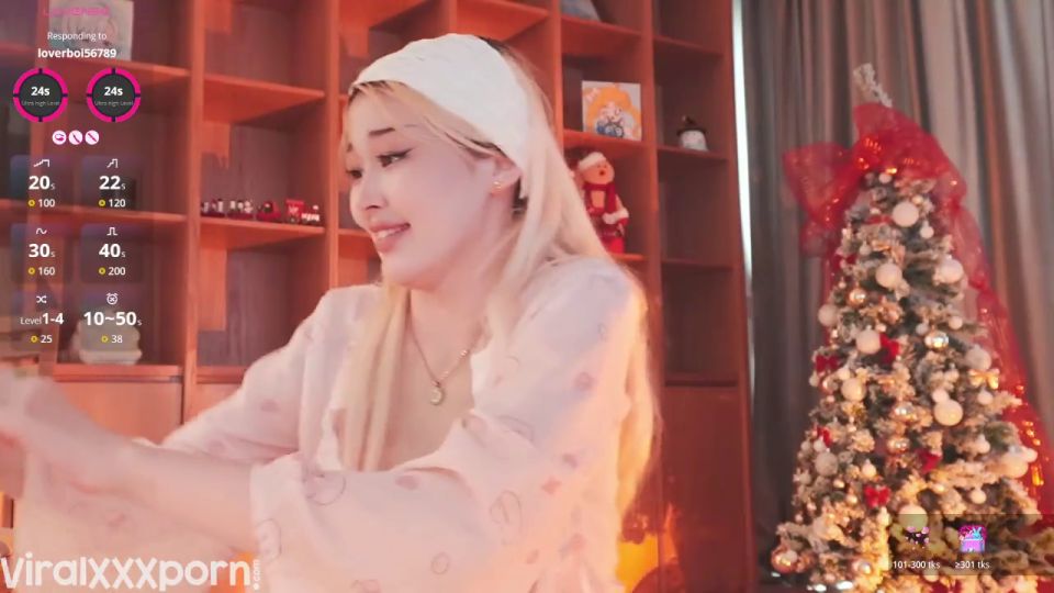 Dainty Wilder Tease Luna Lovekiss in Steamy Shower Cumshot Video Dainty Wilder, Luna Lovekiss Shower