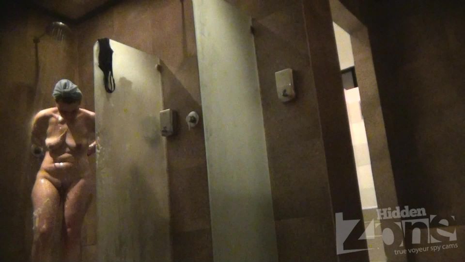 Voyeur – Hidden-Zone Shower – hz Sh1931 - hidden-zone shower - voyeur 