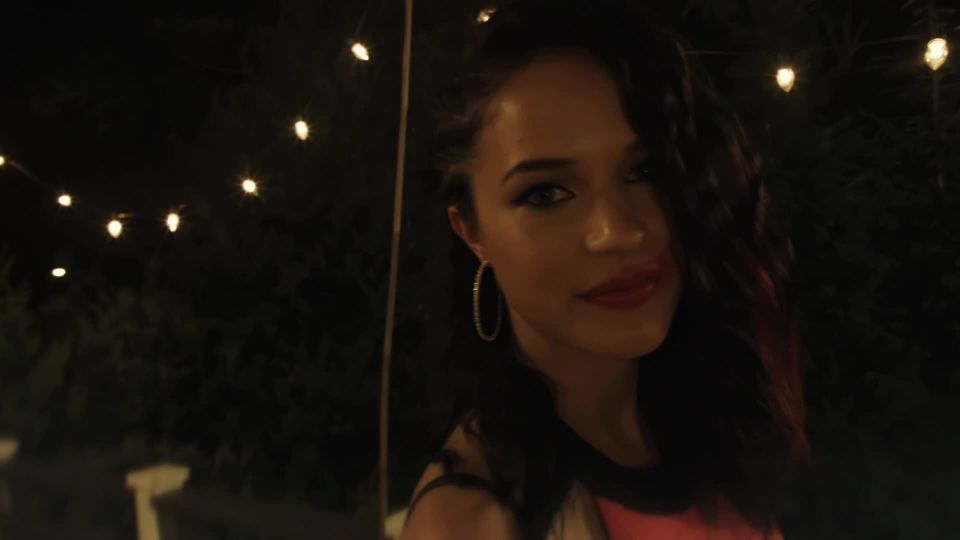 Alexis Knapp, Alexia Fast – Grace (2014) HD 1080p!!!