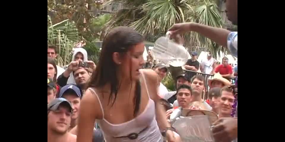 Video online Spring Break Smiles #3, Scene 3