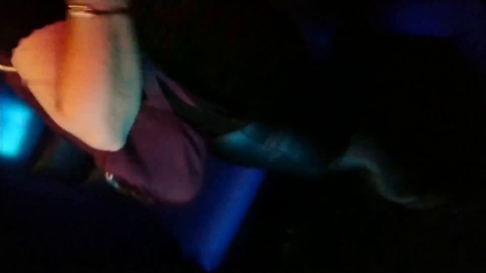 Nylonwife - CUCKOLD TREFFEN IM PORNOKINO - USUARIO FICKT MICH VOR MEINEM EHEMANN 1080P - Alemania