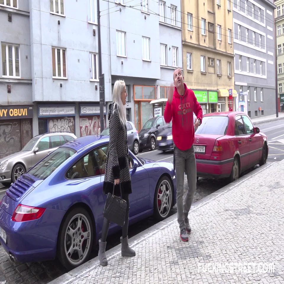 Fucking Street – Liz Rainbow