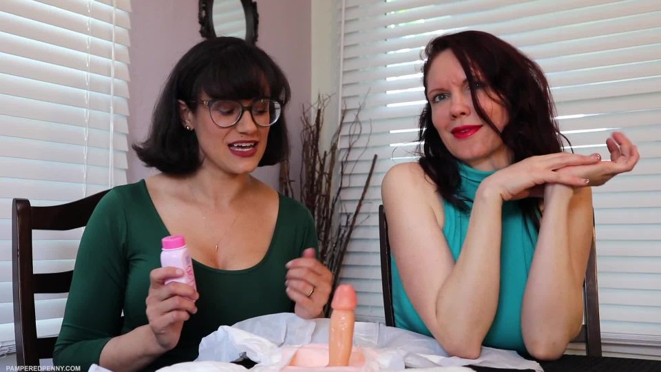 gratis en línea video 29 Penny Barber – Bedwetter Teased By Tetona Maduras fetiche fetiche porno fetiche de condón