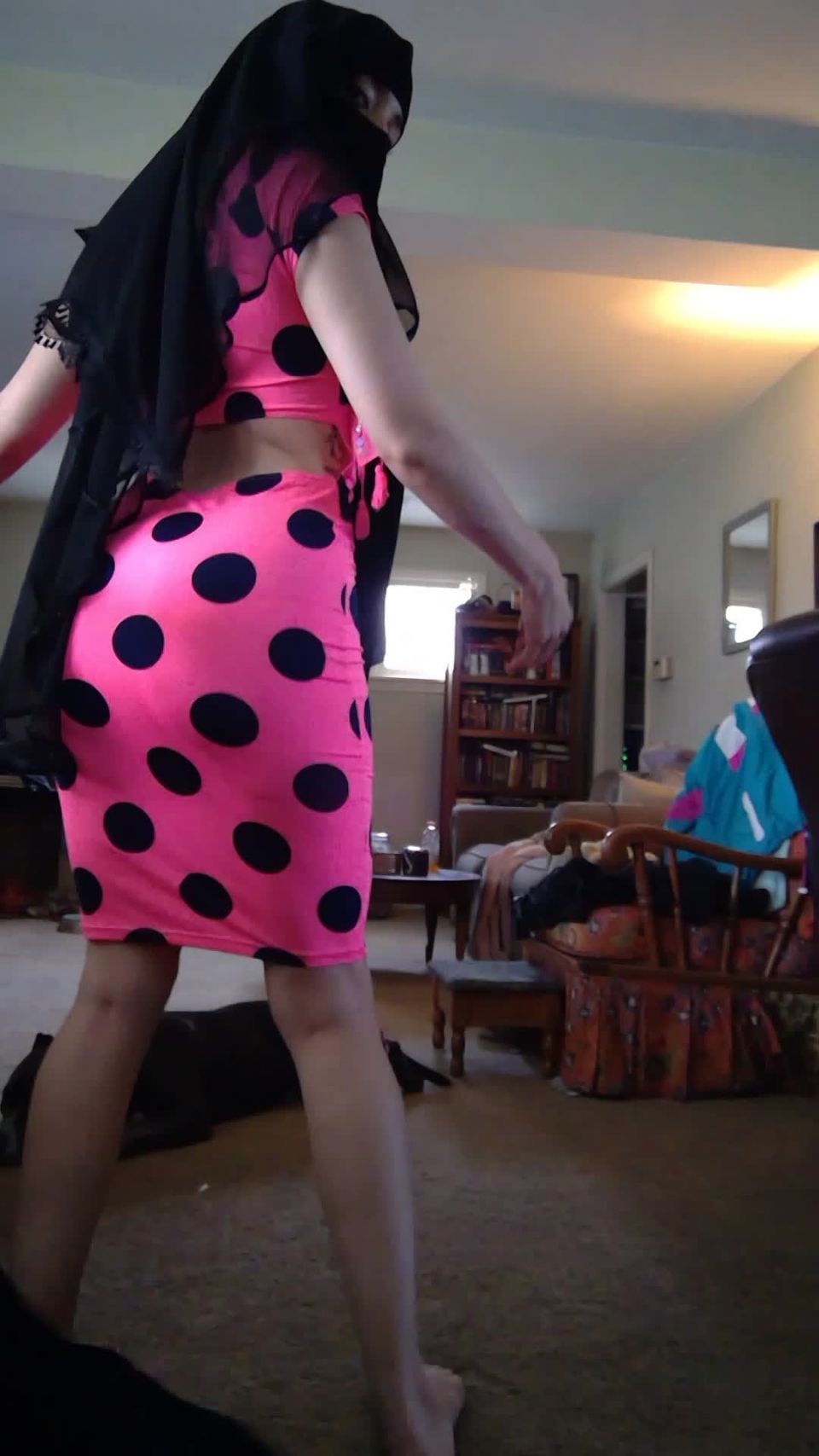 video en línea adulto 10 keds fetiche Kajira Veiled - Sexy Muslim Striptease, instrucciones de masturbación en femdom porno