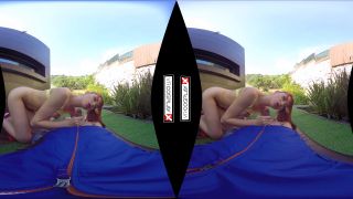 Video Anny Aurora Pokeballz 1440p 2K