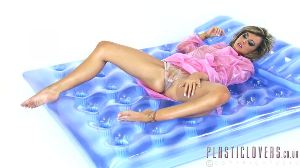 7429 Plastic Lilo Fun Part2 1280HD - Plasticlovers