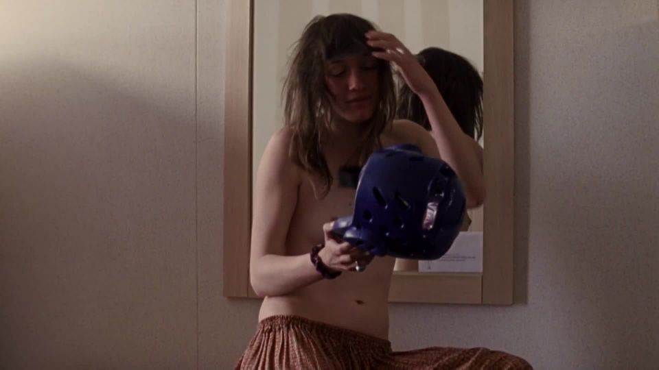 Julie Sokolowski – Cuerpos jóvenes sanar rápidamente (2014) HD 1080p - (Celebridad porno)