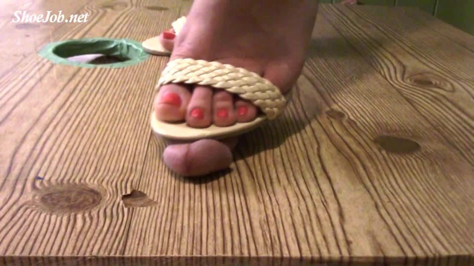 online clip 4 Esclavo 1 me compra sexy sandalias vespertinas uso para tortura y leche esclavo 2 en mi salida para una cita de vacaciones con un hombre real...- Joyas pie fantasía gemas  fetiche  femdom fetiche tobillera porno