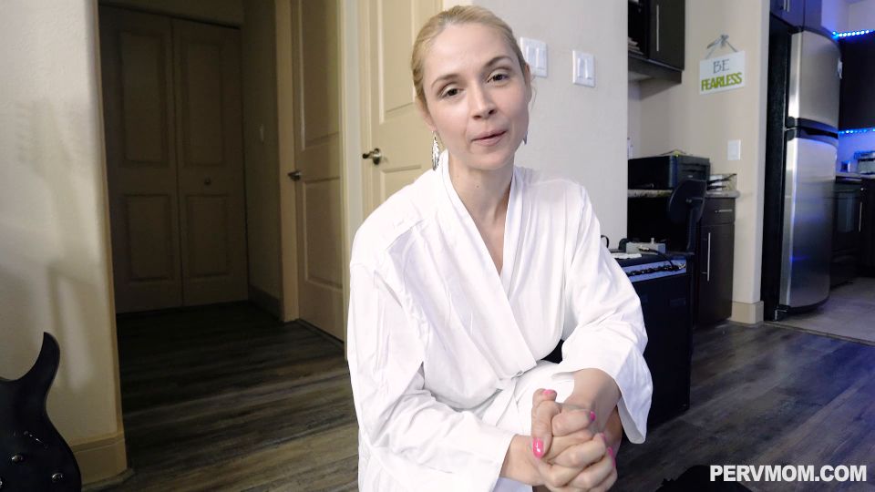 Sarah Vandella Sex With Business Stepmom (Hot Babes)