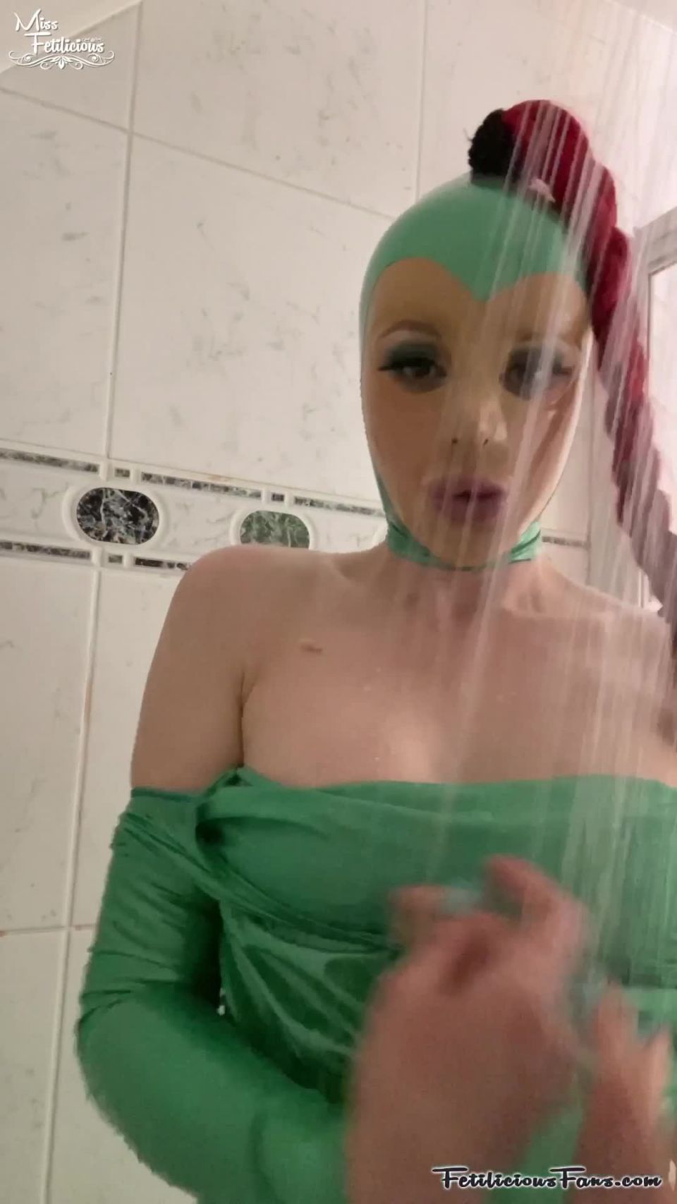 FetiliciousFans SiteRipPt 2Shower Time