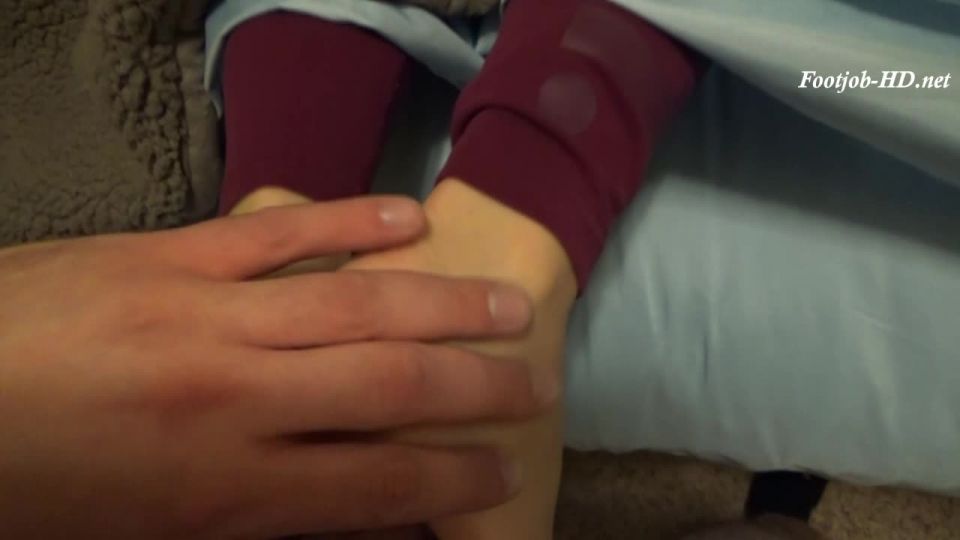 gratis porno video 22 Tener el pie Sexo con un viejo amigo! – Pie de la cama Estudios, paja en la paja porno