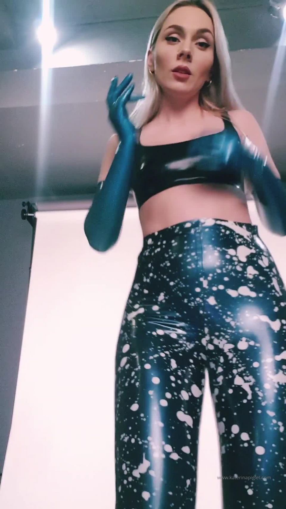 Katerina Piglet () Katerinapiglet 04-02-2020