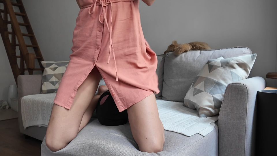 Ava Krass cara de Femdom FullHD charlando chicas en Messen