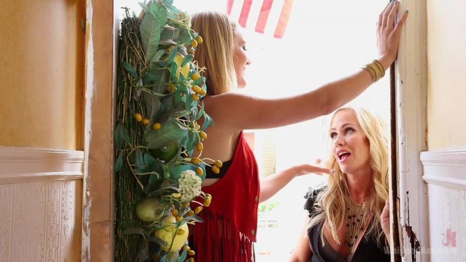 porno video 11 enano femdom Una madrastra lesbiana y la hija Presentación, bondage en femdom porno