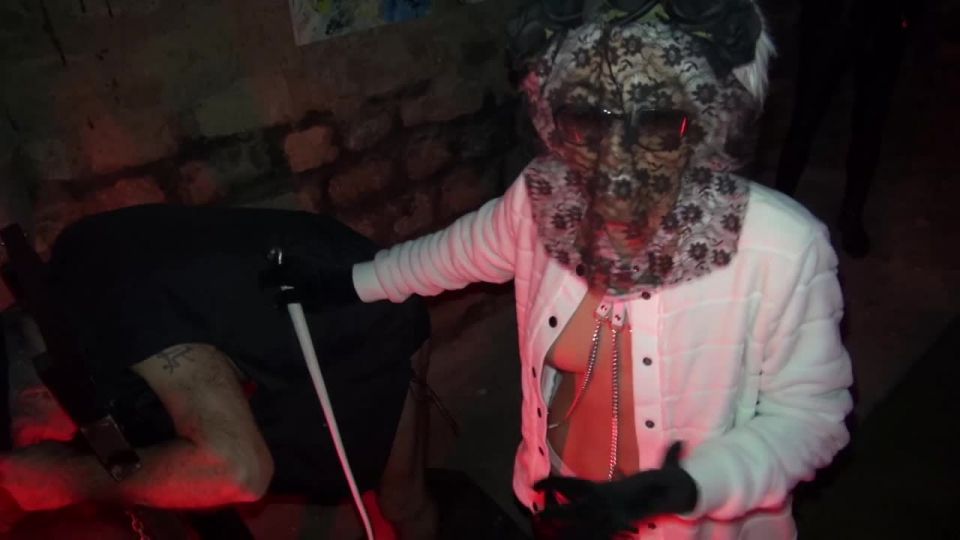 video en línea 6 Club Libertin 35  Swingers Club 35 en francés chicas porno canela mamada