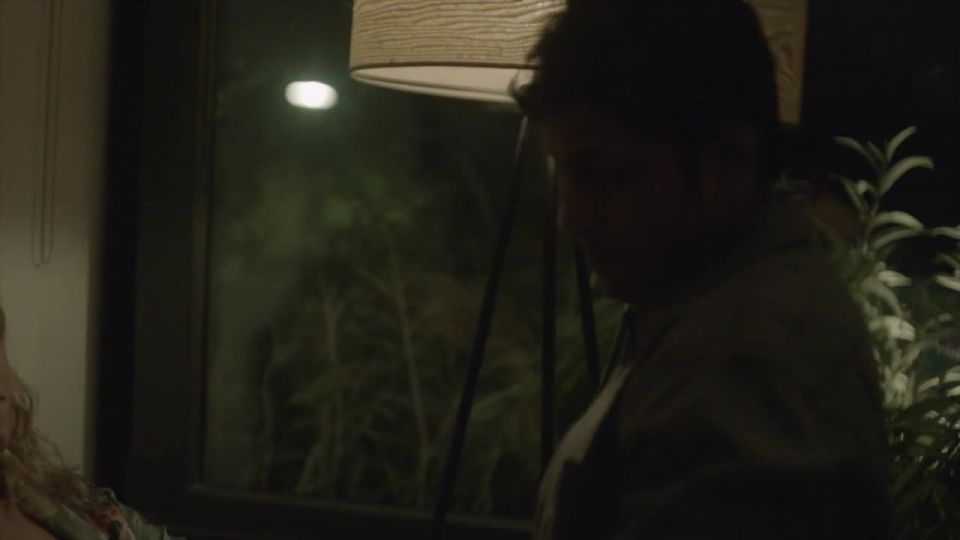 Paulina Dávila, Teresa Ruiz, Solana Azulay - Aqui en la Tierra s01 (2018) HD 720p!!!