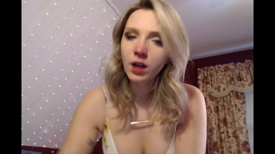 Femdom Porn SneezeGoddess – Only Nose Blowing