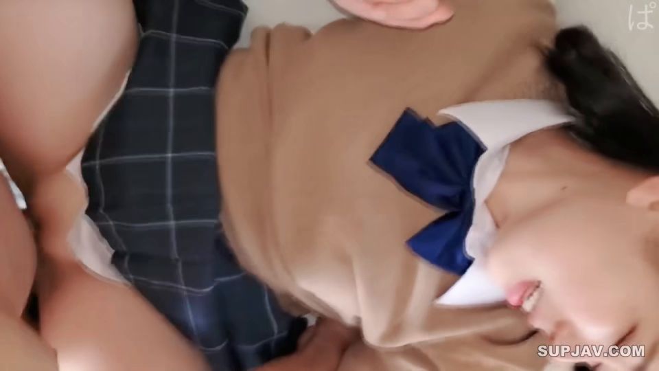 FC2PPV-1812235 顔出し【個撮】県立商業科③色白少/女。大学受験に向けお参り～ハメ撮り