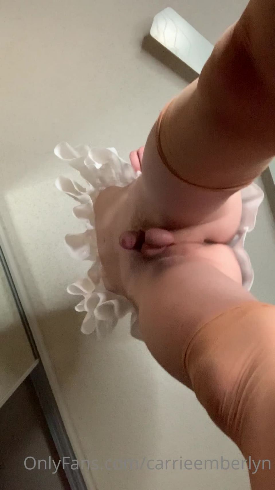 [Onlyfans] carrieemberlyn Ever wondered what it looked like from below hehe 31233988