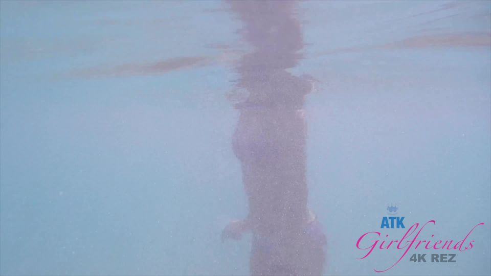 ATKGirlfriends presents Zoe Bloom – Virtual Vacation Big Island 3 11 | handjob | handjob