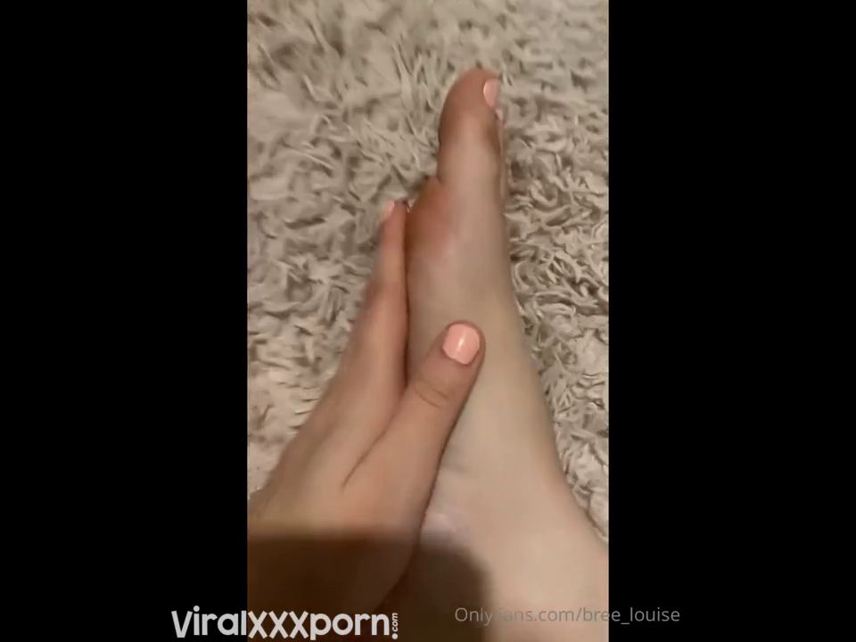 Rubia porno Bree Louise Must-Watch Bree Louise se pone sucio en Sudación porno Vídeo