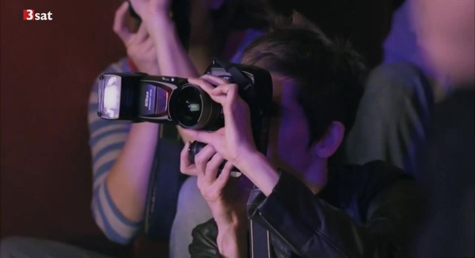 Julie Fournier, Zoe Mikuleczky - Snow White (2005) HD 720p - (Celebrity porn)