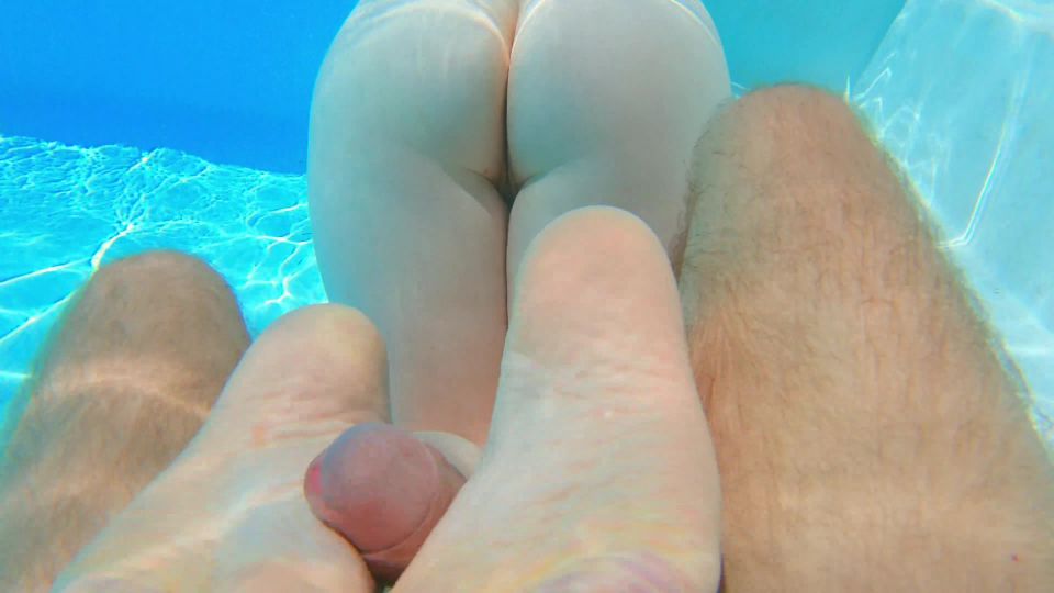 Ginger Mermaid Underwater Footjob Pov Sex Clip Video Por...