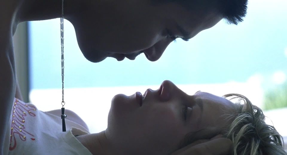 Kirsten Dunst - CrazyBeautiful (2001) HD 1080p - (Celebrity porn)