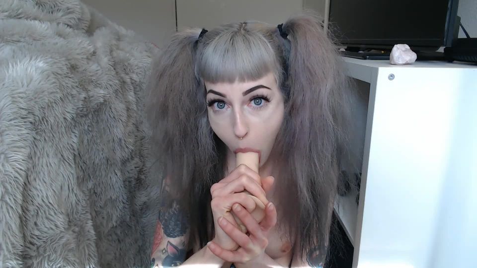 Elle Kat Dildo Sucking And Gagging - Webcam Girl Solo, Premium Webcam