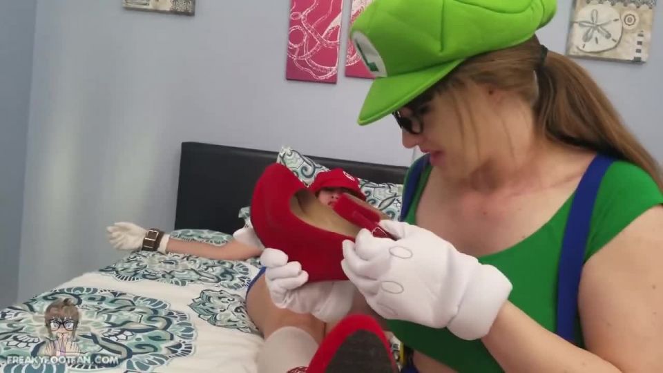 [GetFreeDays.com] pies calientes en polluelos más calientes 3198 pies dominación