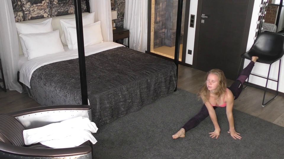 Flexible Nude Anal Yoga  18 Yo 1080p