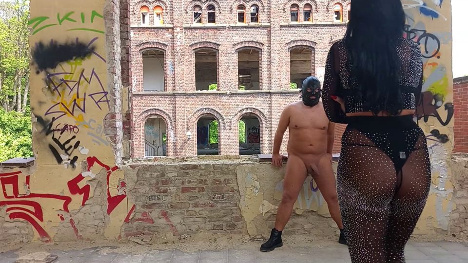 Mistress Luciana: Extreme Ballbusting 1080p