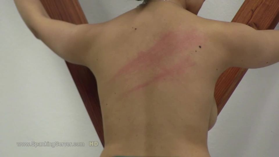 1692SpankingServer[Faphouse] - Yasmeena Lezdom desprovisto de espalda Whip - 2266