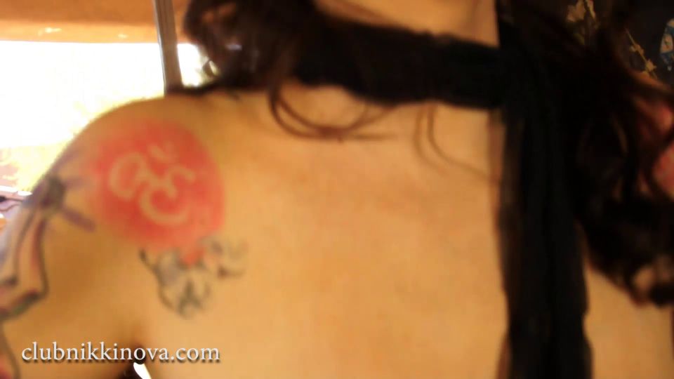 Video Nikki Nova Black`n`Gold 1080p FullHD